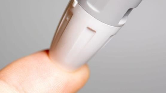 Vingerpriktesten en bloedanalyse in schoonheidssalons